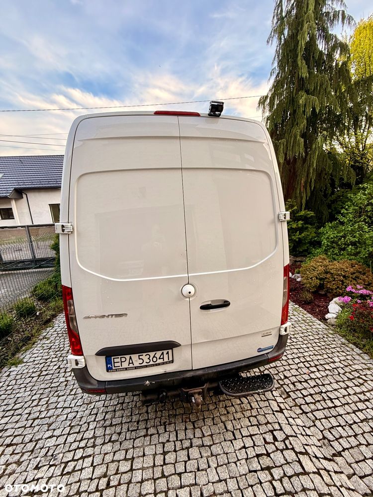 Mercedes-Benz Sprinter - 5