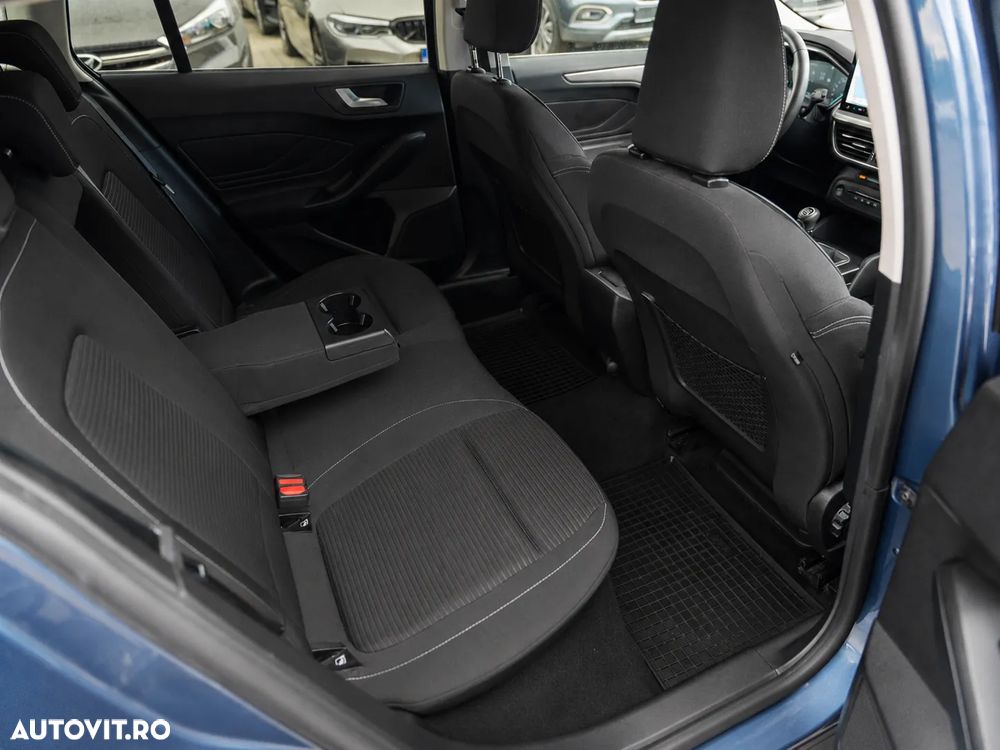 Ford Focus 1.0 EcoBoost Titanium - 9
