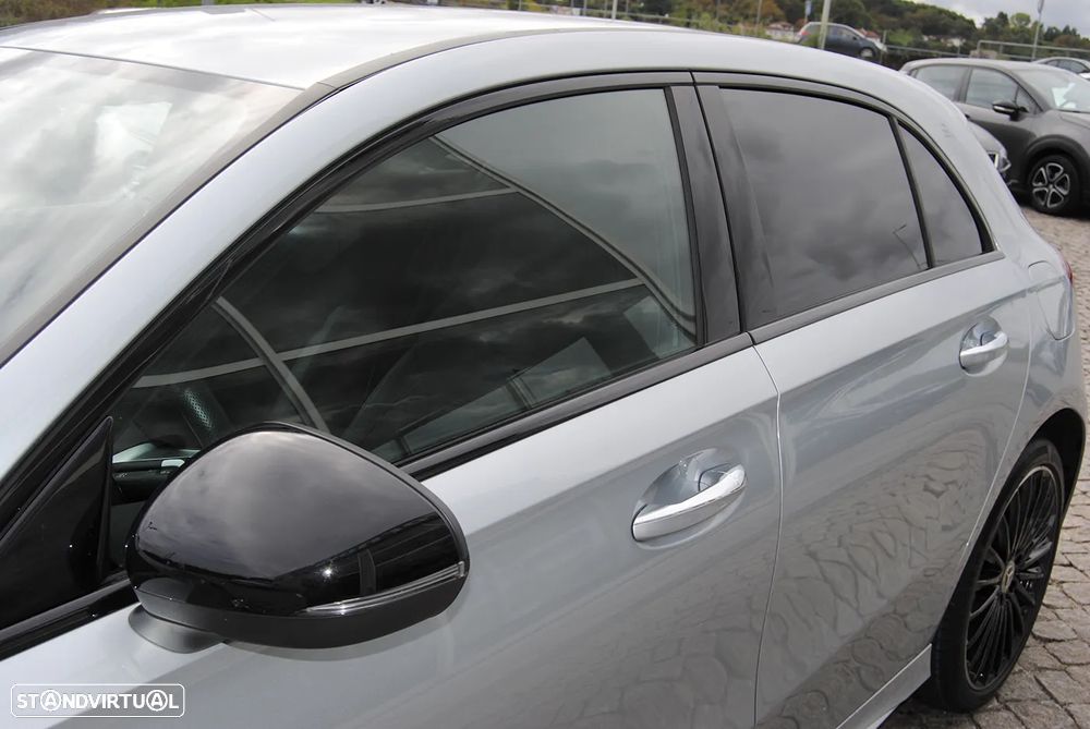 Mercedes-Benz A 250 e - 12