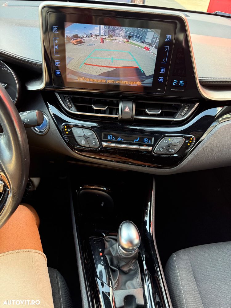 Toyota C-HR 1.8 HSD 122 CP 4x2 CVT Style - 15