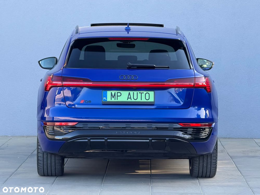 Audi Q8 Sportback e-tron - 5