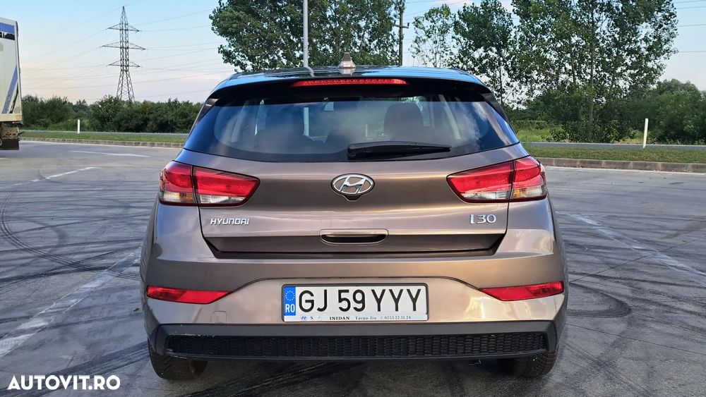 Hyundai i30 1.5 110CP M/T Comfort - 4