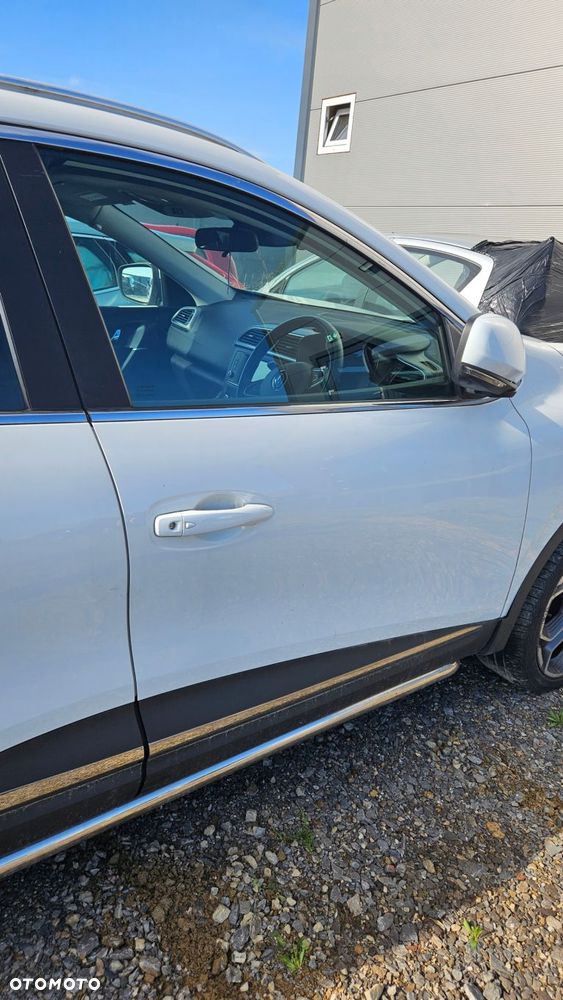 renault kadjar 2015 + orurowanie stopnie boczne progi podświetlane - 7