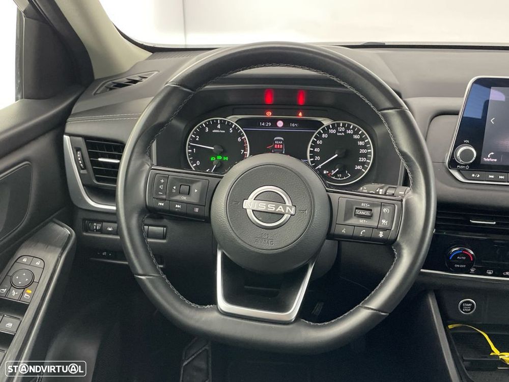 Nissan Qashqai 1.3 DIG-T Acenta — fotografia 14