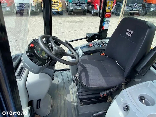 Caterpillar 907M - 30