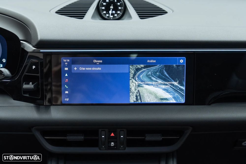 Porsche Macan Electric 4 - 52