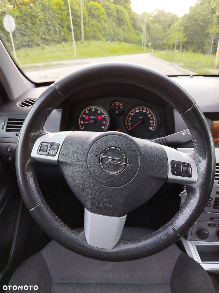 Opel Astra - 20