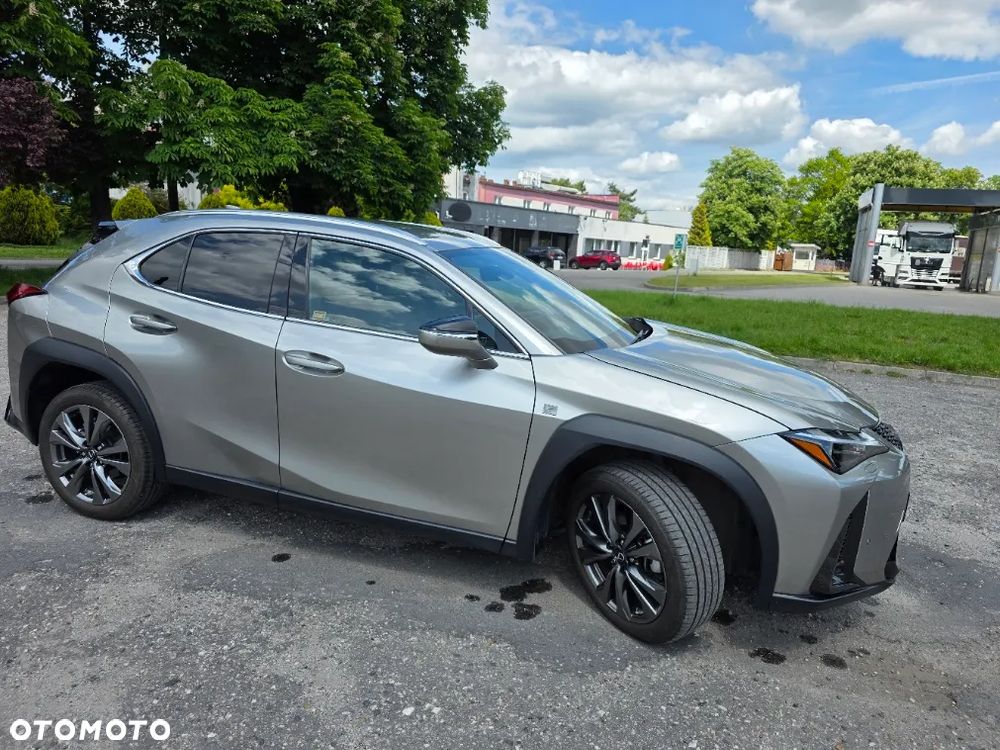 Lexus UX 250h GPF F Sport Design+ 2WD - 8