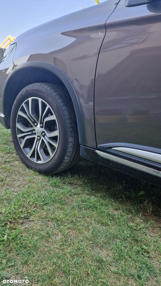 Mitsubishi Outlander 2.2 DID Intense + 4WD - 9