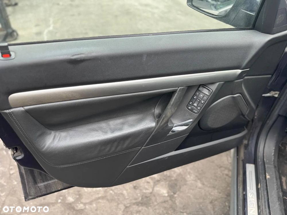 Opel Signum 2004 poj. 2.2 DTI 125 KM - samochód cały na części - 11
