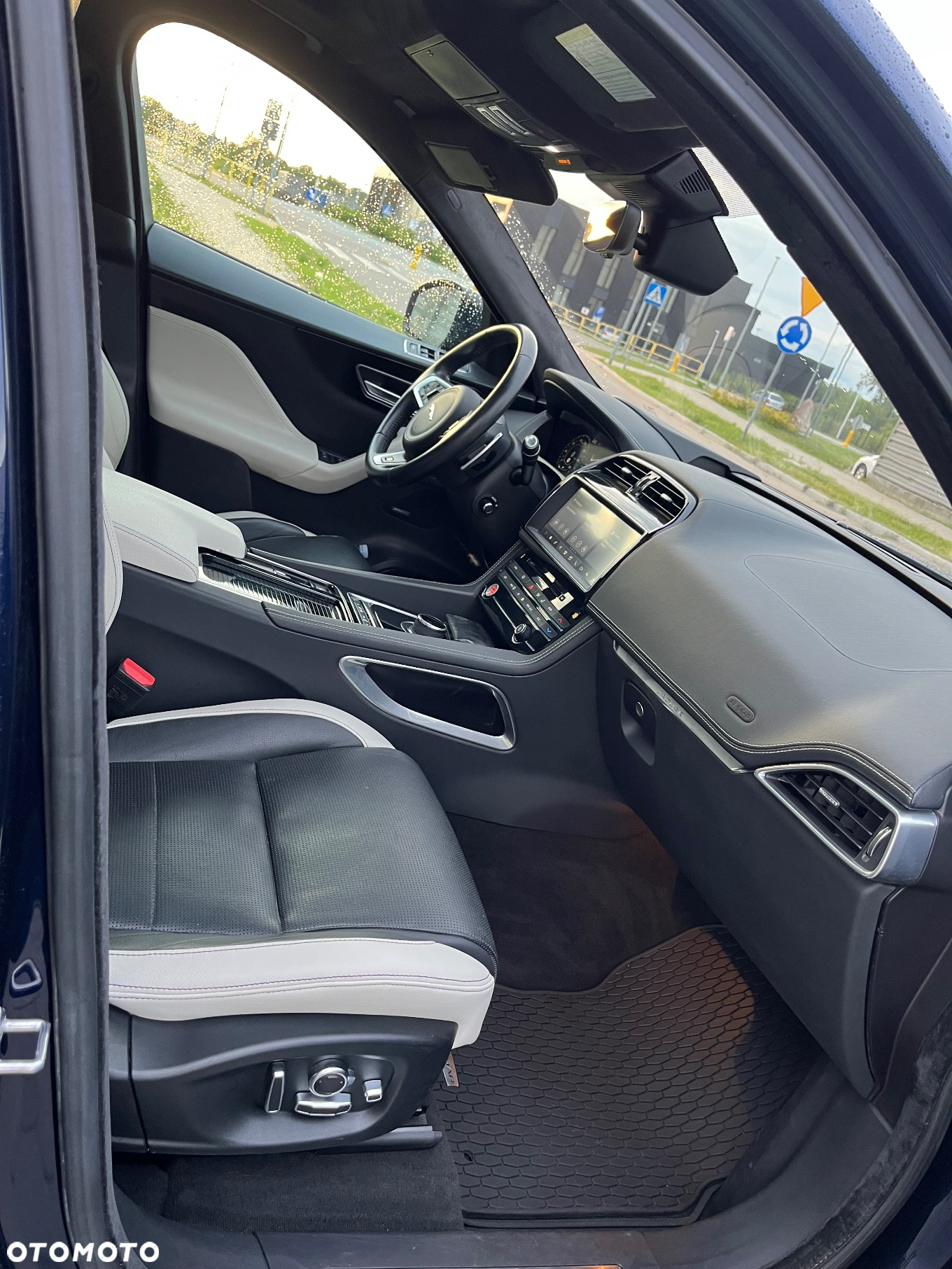 Jaguar F-Pace S AWD First Edition - 8