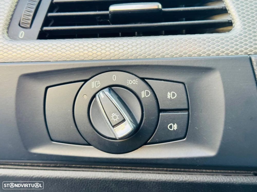 BMW 320 d Coupe Edição M - 16