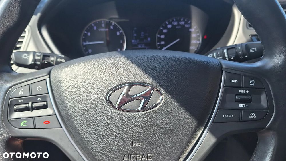 Hyundai i20 1.2 BlueDrive Comfort - 12