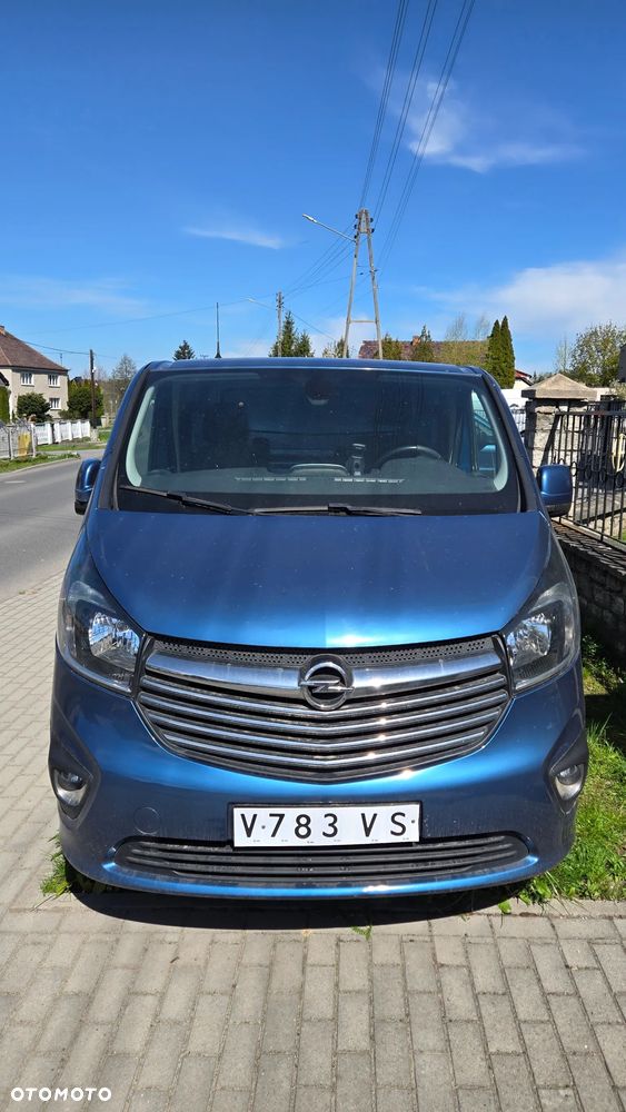 Opel Vivaro - 1