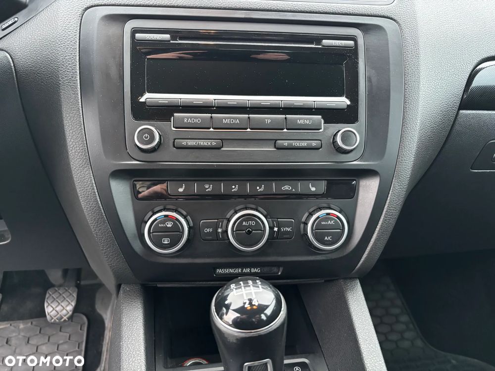 Volkswagen Jetta 1.6 TDI BMT Comfortline - 20