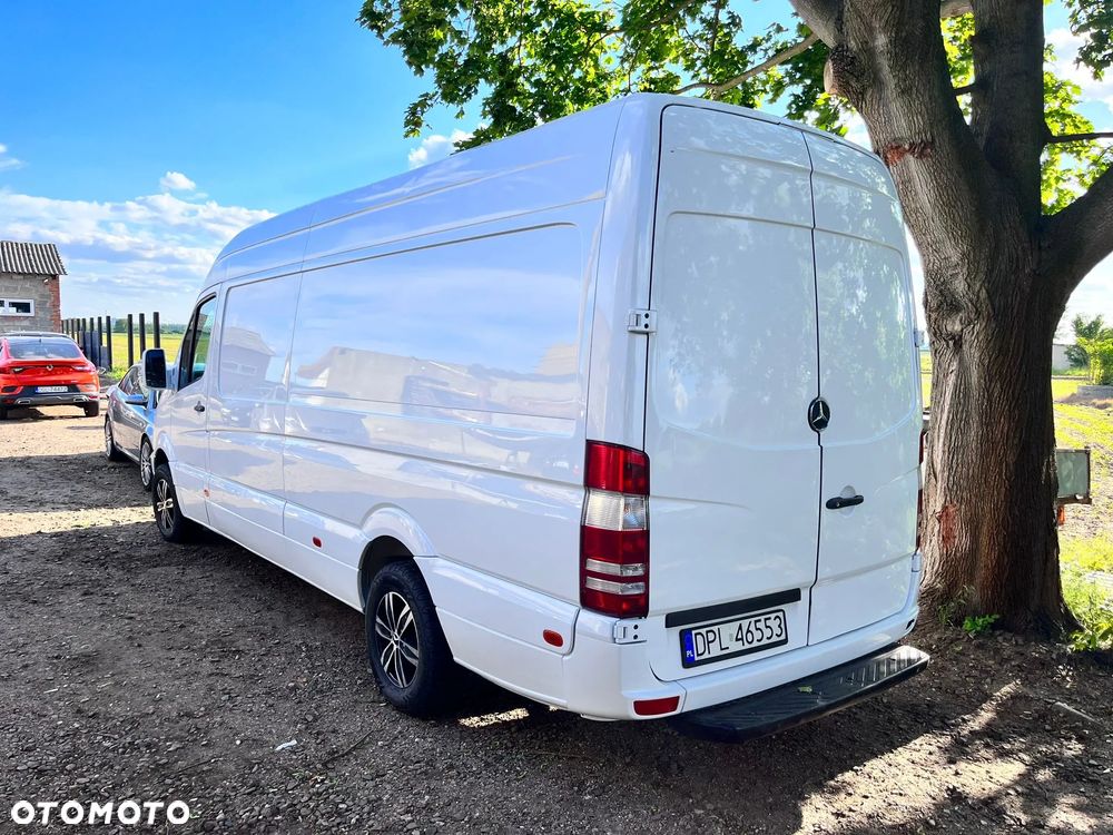 Mercedes-Benz SPRINTER - 4