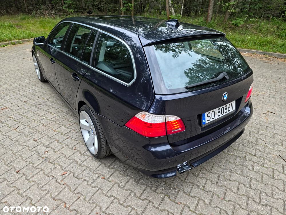 BMW Seria 5 525d Edition Sport - 36