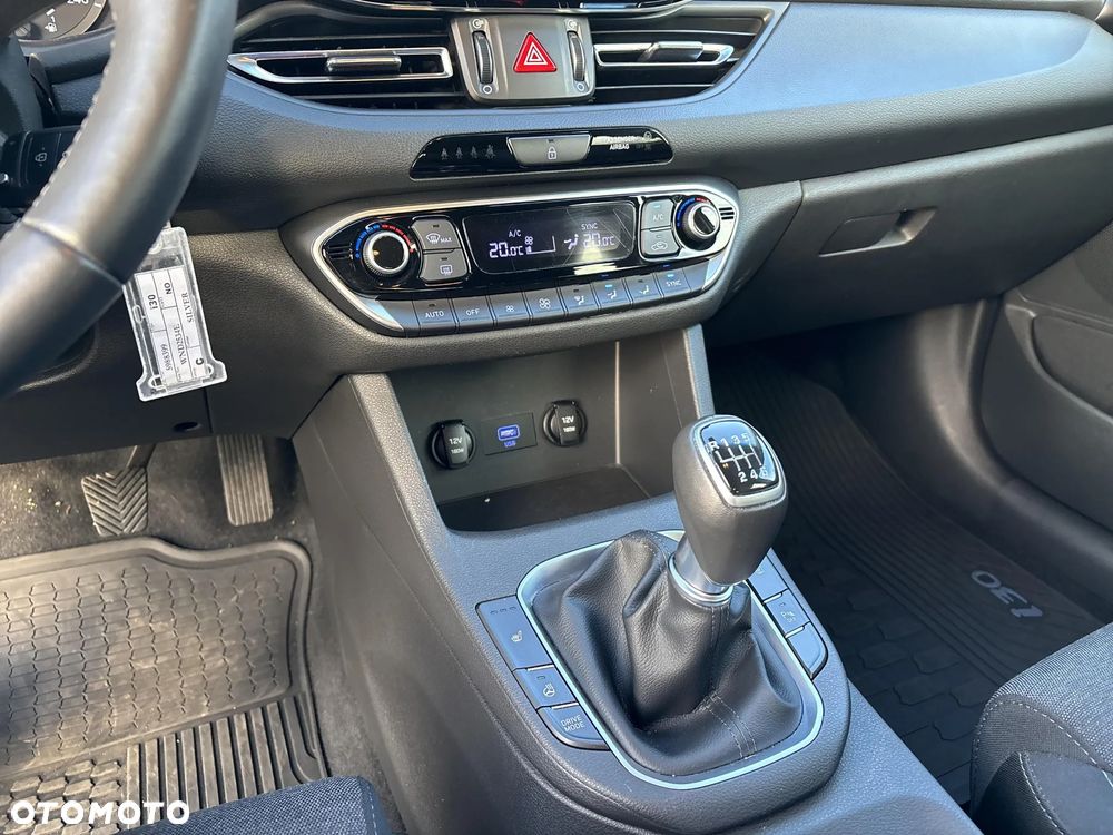 Hyundai i30 1.5 T-GDI 48V Smart - 18