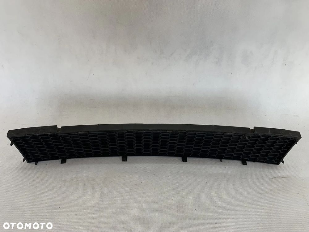 Fiat 500 07-15r Atrapa kratka zderzak - 2