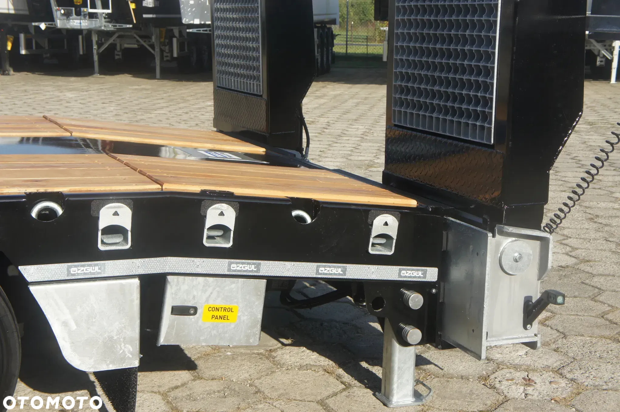 Inny MEGA Trailers / Naczepa niskopodłogowa z rozsuwanym pokładem o 5,00 m, dł. 18.600 - 14