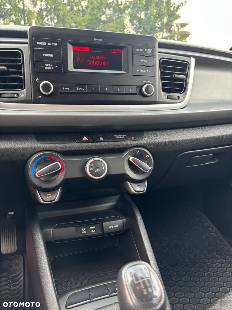 Kia Rio - 6