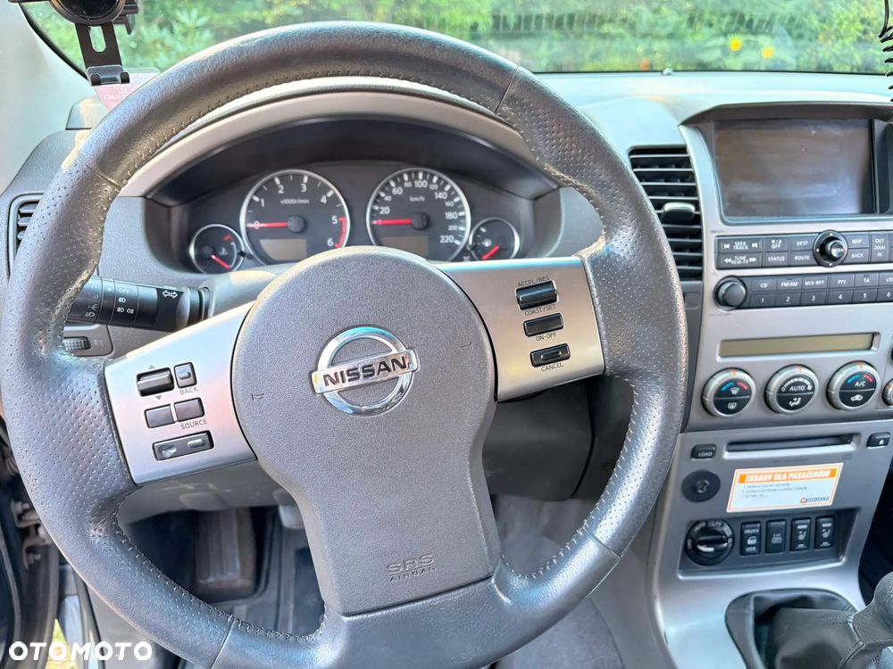Nissan Pathfinder 2.5 DCi Elegance + - 12