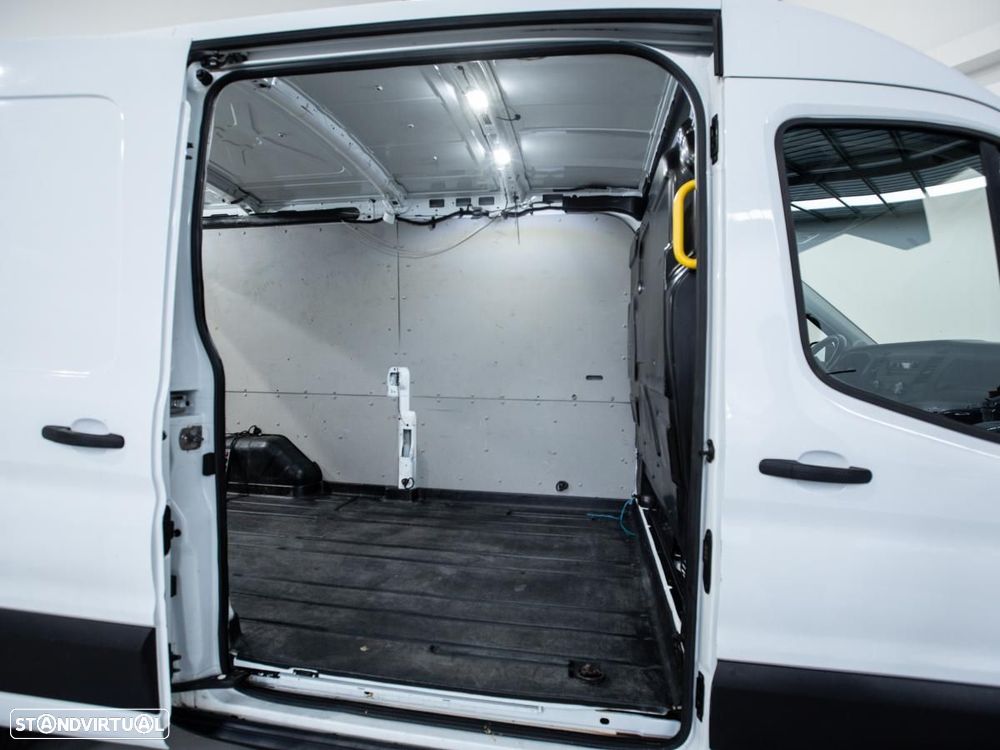 Ford Transit - 8