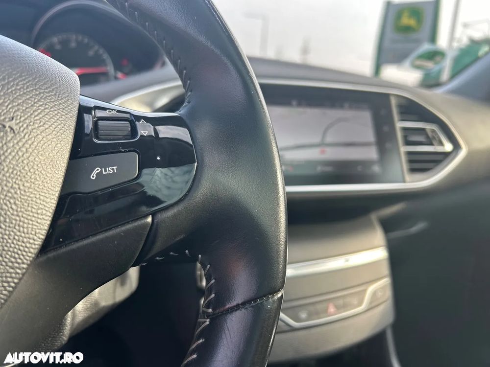 Peugeot 308 BlueHDi 130 Stop & Start Active Business-Paket - 16