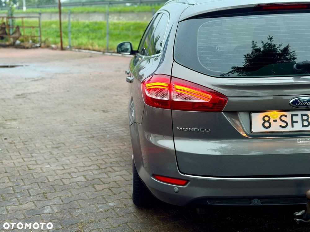 Ford Mondeo 1.6 T Platinium X Plus (Titanium) - 12