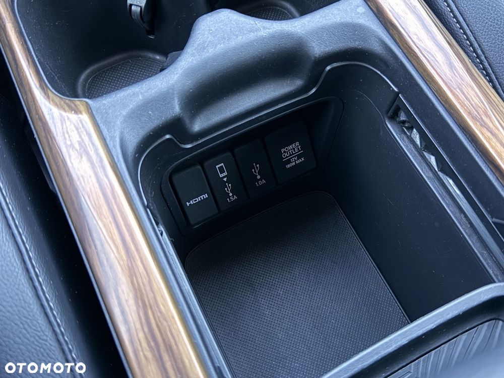 Honda CR-V 1.5 Lifestyle (Honda Connect+ / 7 os.) CVT - 32