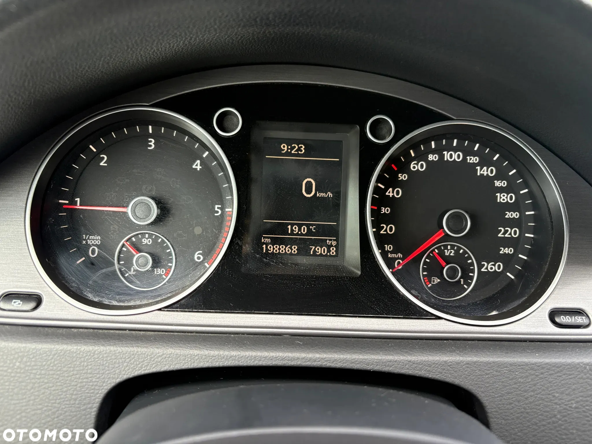 Volkswagen Passat 2.0 TDI DPF Comfortline - 7
