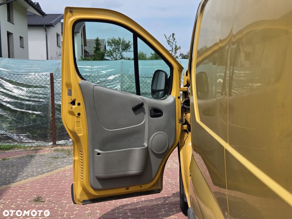 Renault Trafic - 17