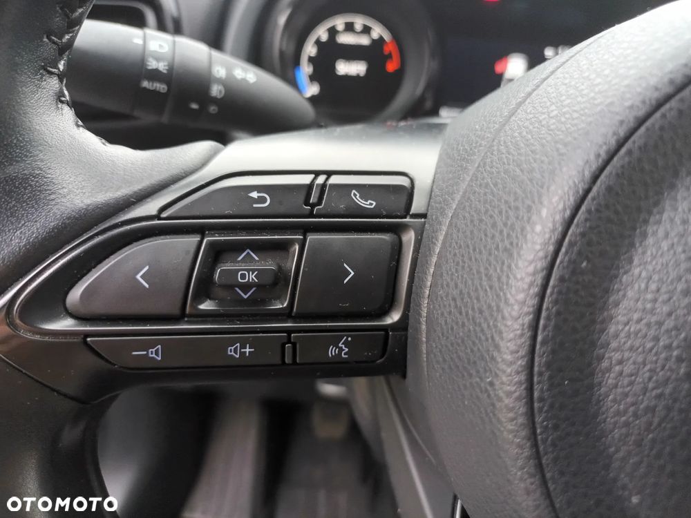 Toyota Yaris 1.5 Selection Elegant - 11