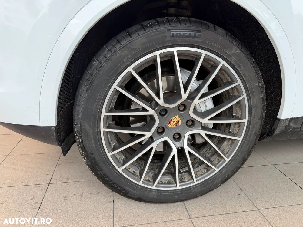 Porsche Cayenne Tiptronic S - 15