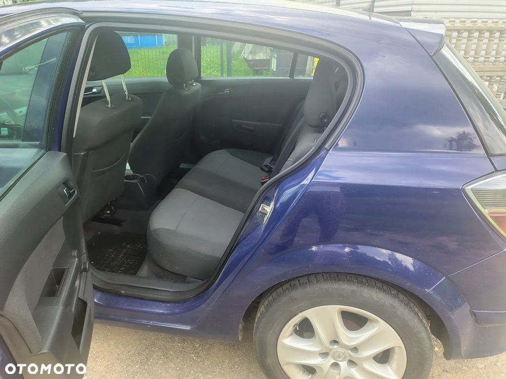 Opel Astra 1.6 Sport - 9