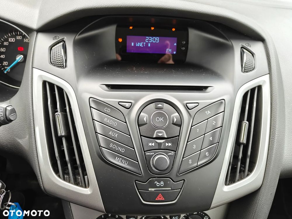 Ford Focus SW 1.6 Ti-VCT Trend - 16