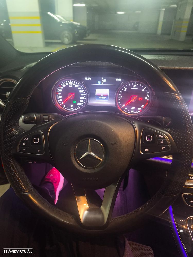 Mercedes-Benz E 220 d Exclusive Line - 13