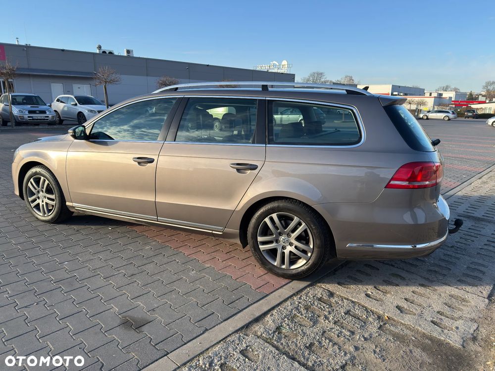 Volkswagen Passat 1.6 TDI Comfortline - 5