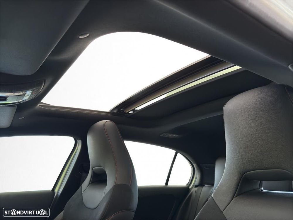 Mercedes-Benz A 250 e - 19