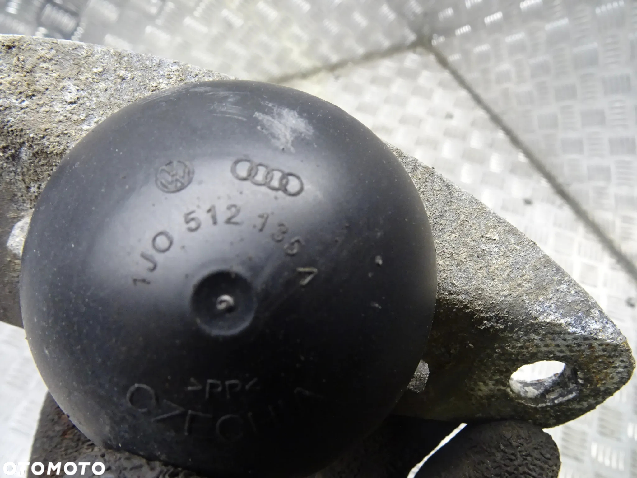 VW GOLF V 1.9TDI AMORTYZATOR PRAWY LEWY TYŁ TYLNI 1JO512135 - 3