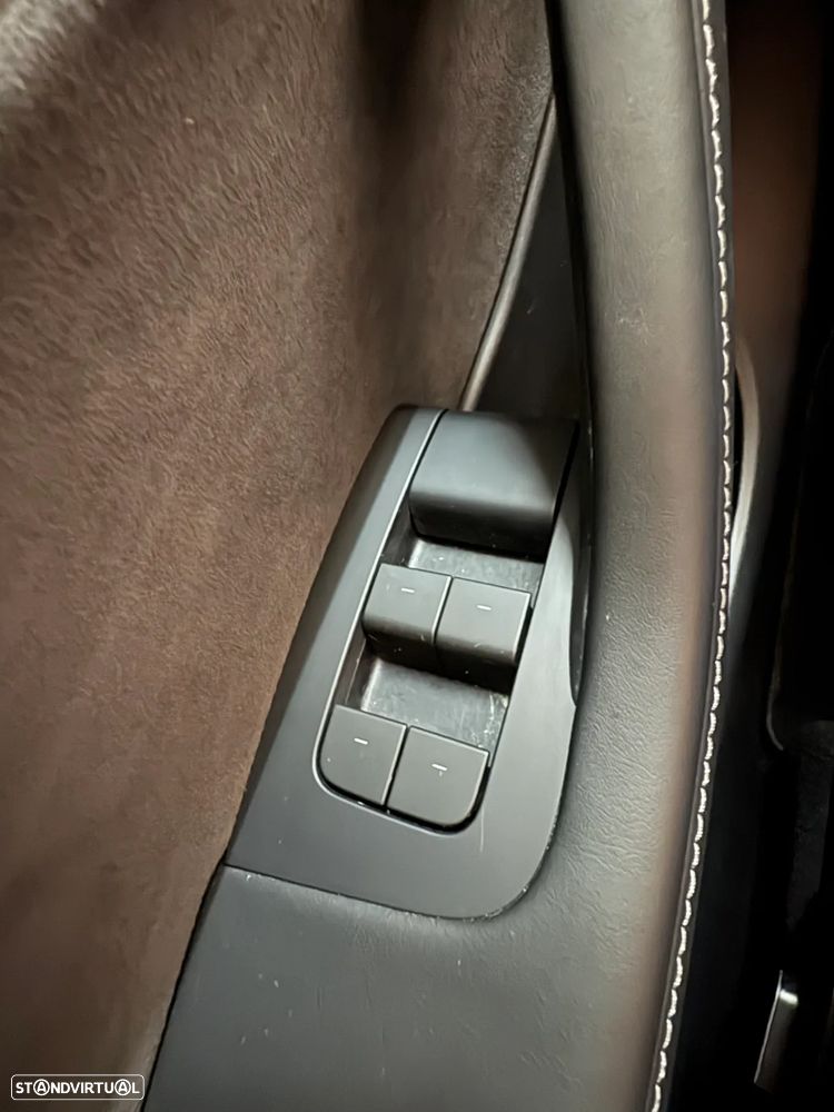 Tesla Model Y RWD - 17