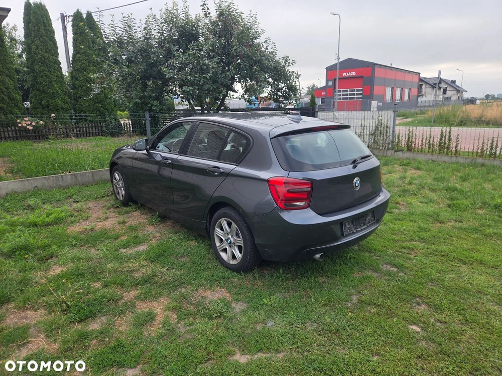 BMW Seria 1 116d DPF - 5