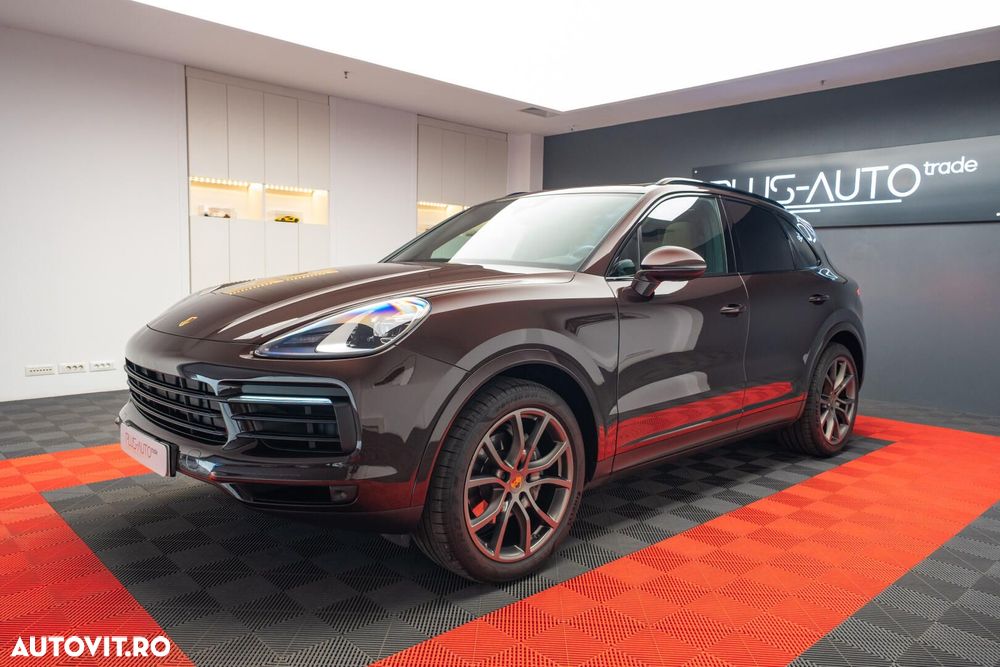 Porsche Cayenne - 4