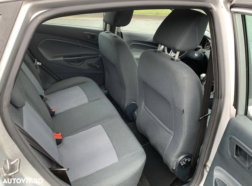 Ford Fiesta 1.25i Trend - 12