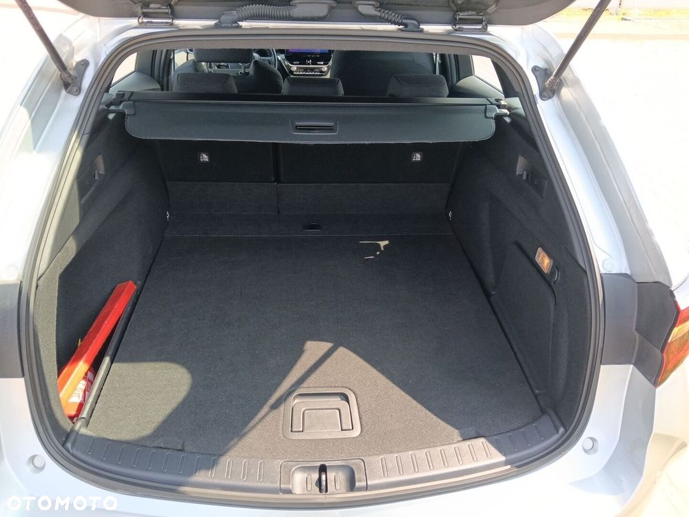 Toyota Corolla 2.0 Hybrid Comfort - 11