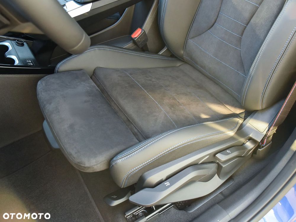 BMW X2 sDrive18d - 27