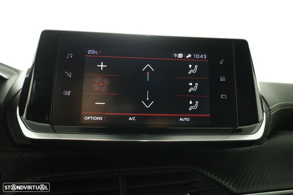 Peugeot 2008 1.2 PureTech GT EAT8 - 11