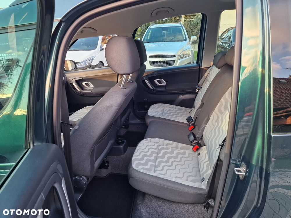 Skoda Roomster 1.4 16V Comfort - 25