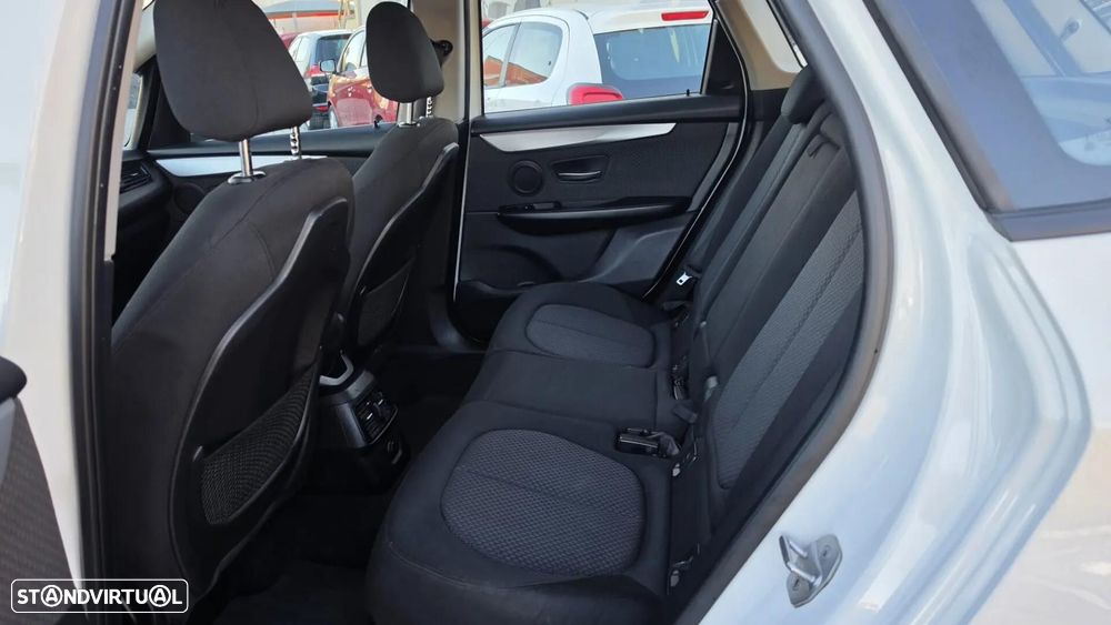BMW 216 Active Tourer d Advantage - 12