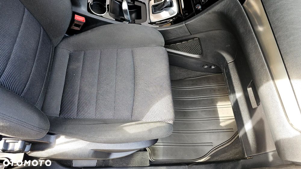 Ford S-Max 2.0 TDCi DPF Titanium - 26